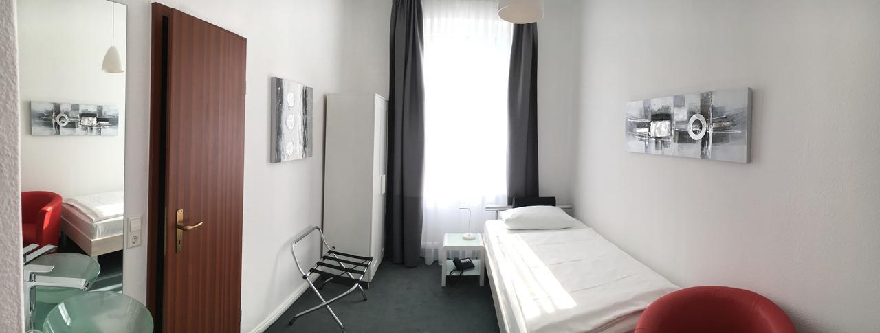 Hotel Deutscher Kaiser Baden-Baden Exteriör bild